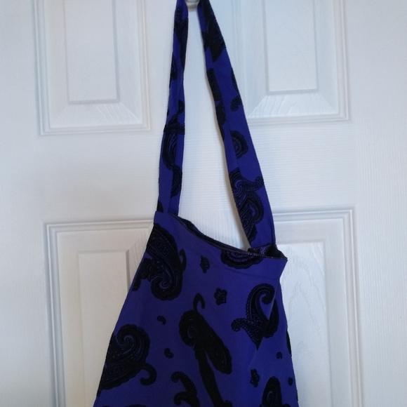 Handbags - NWOT Purple Scroll  Tote